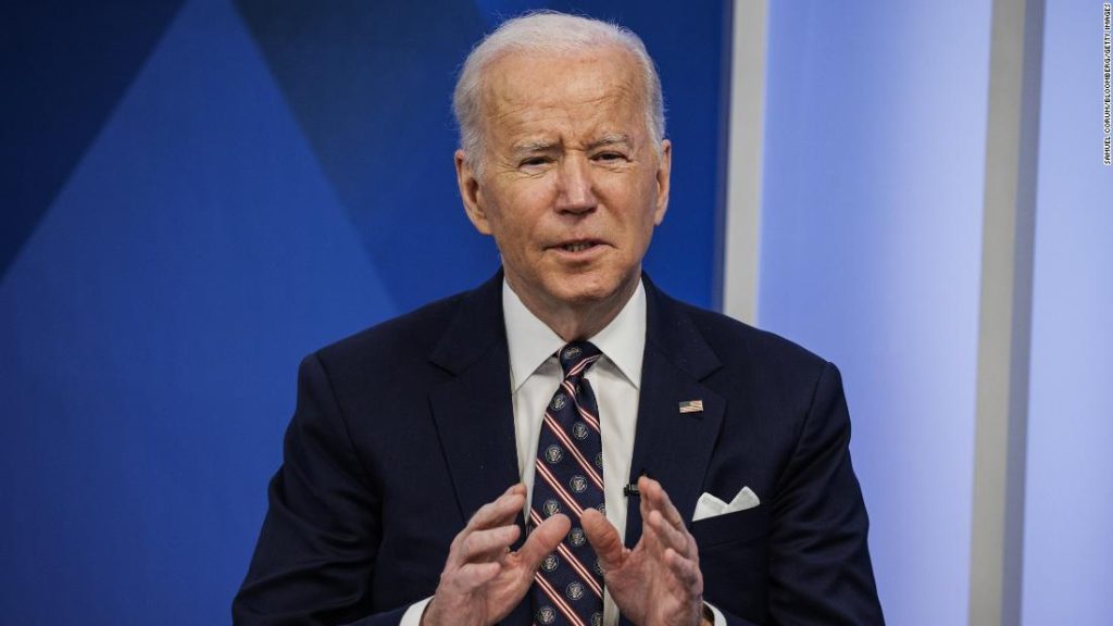 Biden impone ulteriori sanzioni alla Russia ora dopo l'attacco dell'Ucraina in pieno svolgimento