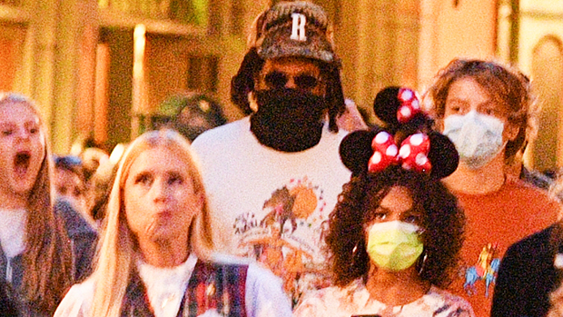 Blue Ivy & Dad Jay-Z Visita Disneyland - Foto - Hollywood Life