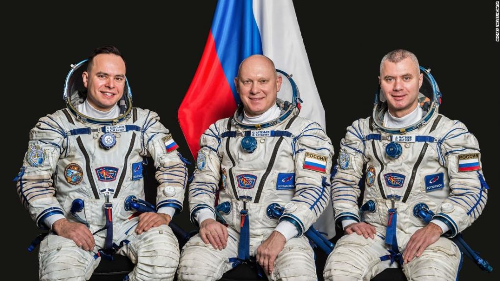 L'equipaggio di un cosmonauta tutto russo decolla verso la Stazione Spaziale Internazionale