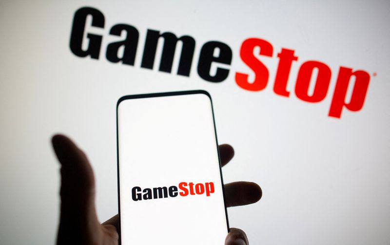 GameStop si trova ad affrontare un calo "insostenibile" delle vendite e sta tagliando i posti di lavoro per controllare i costi