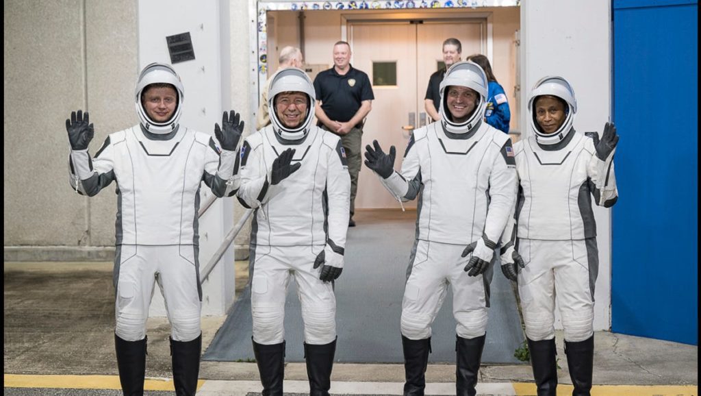 Il lancio dell'equipaggio SpaceX Crew-8 della NASA è stato rinviato a domenica sera a causa del maltempo