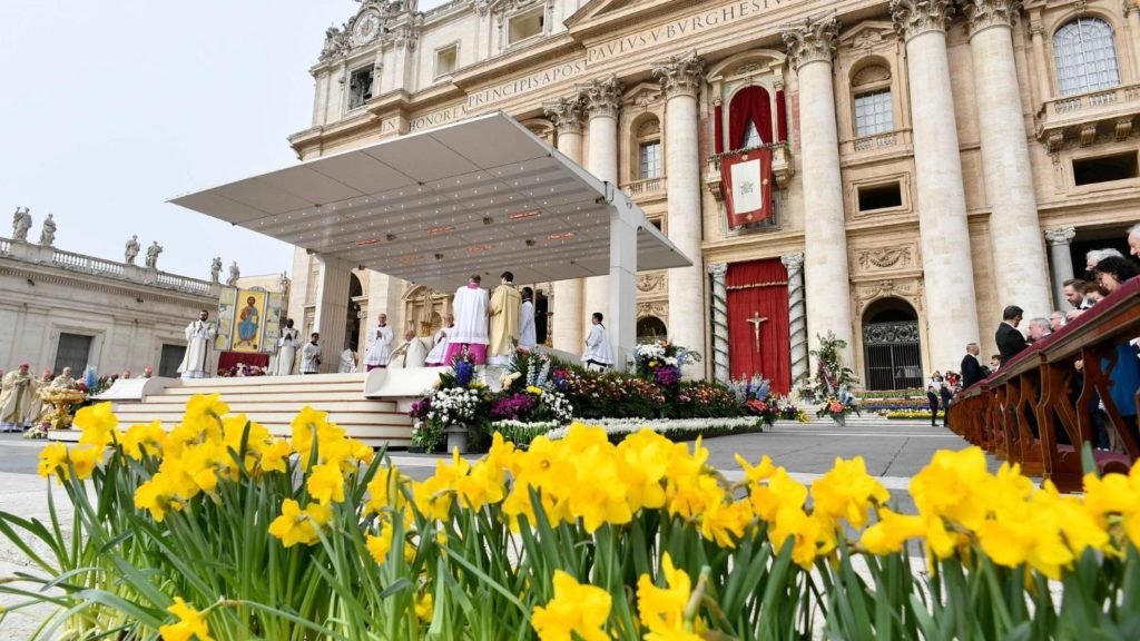 Papa Francesco presiede la Messa di Pasqua
