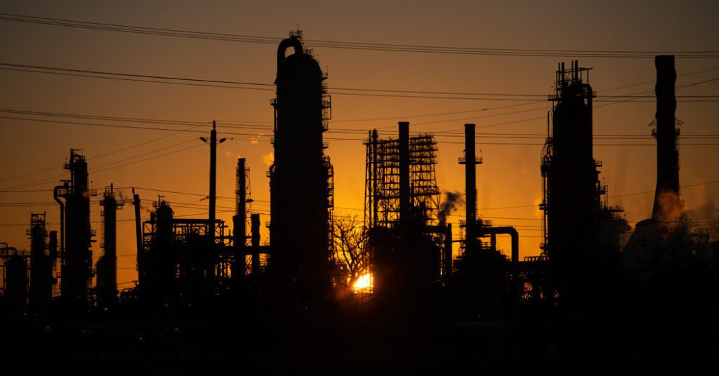 Exxon Mobil e Chevron annunciano una diminuzione dei loro profitti
