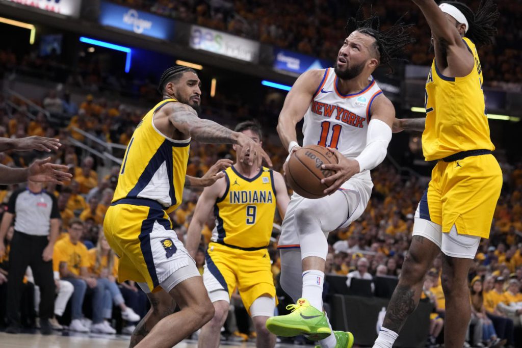 Playoff NBA: i Pacers bloccano i Knicks per forzare Gara 7