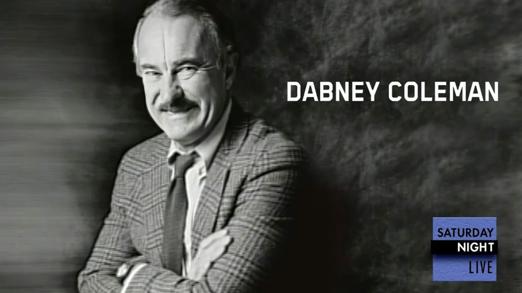 'SNL' rende omaggio a Dabney Coleman