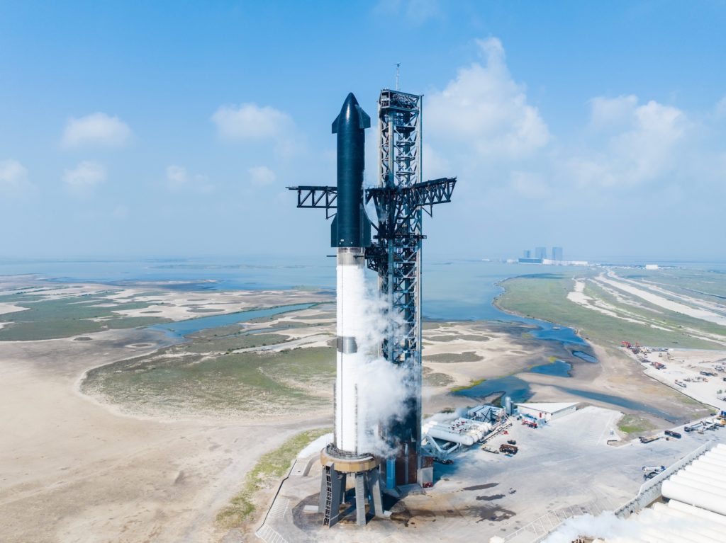 SpaceX si sta avvicinando al prossimo volo di prova della Starship mentre la base stellare continua ad espandersi